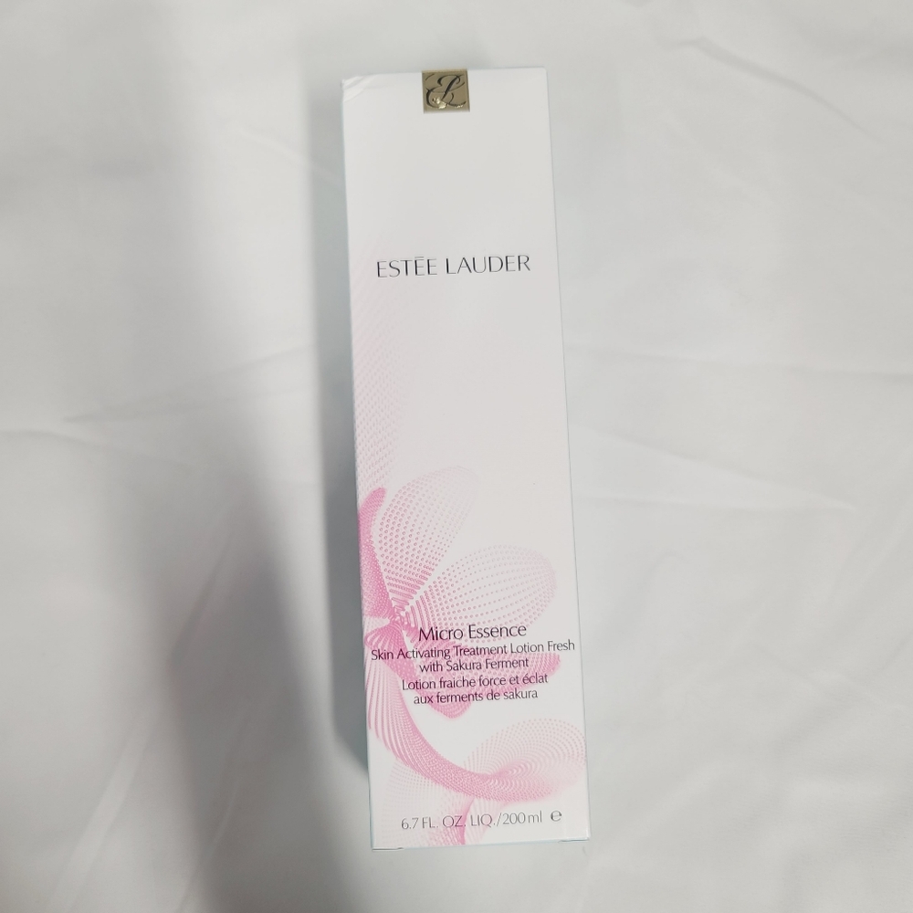 Estee Lauder - Micro EssenceTreatment Lotion Toner Fresh with Sakura Ferment